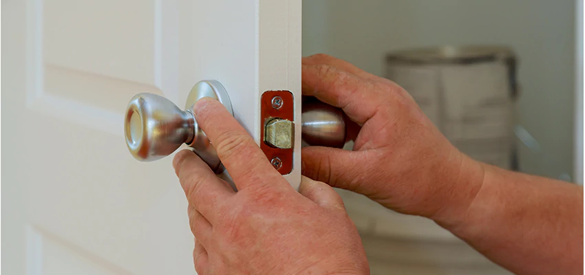 AAA Locksmiths For lock Replacement in Wheaton, Illinois